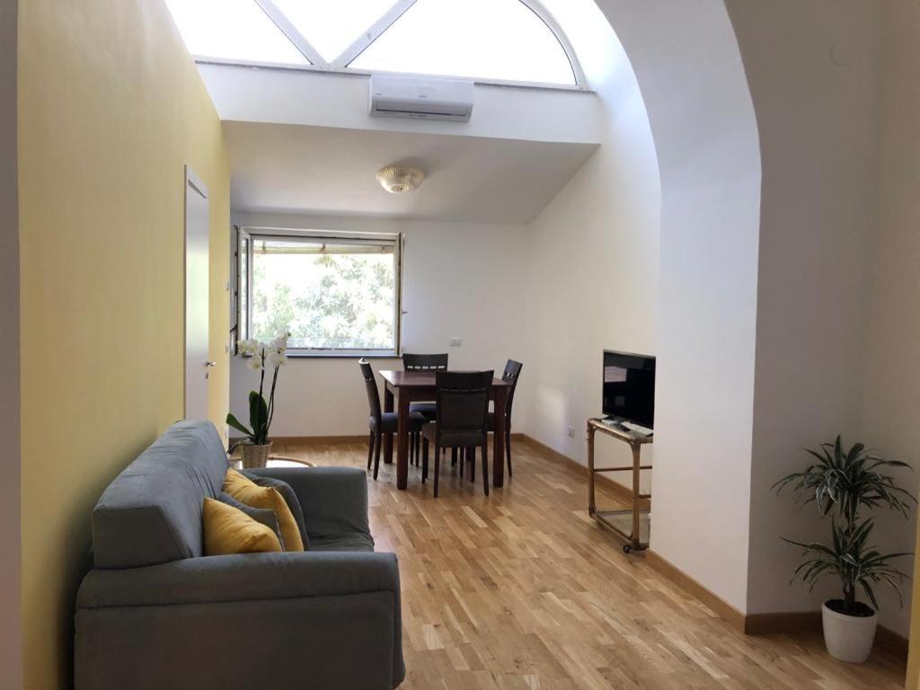William Apt Sorrento Exteriör bild